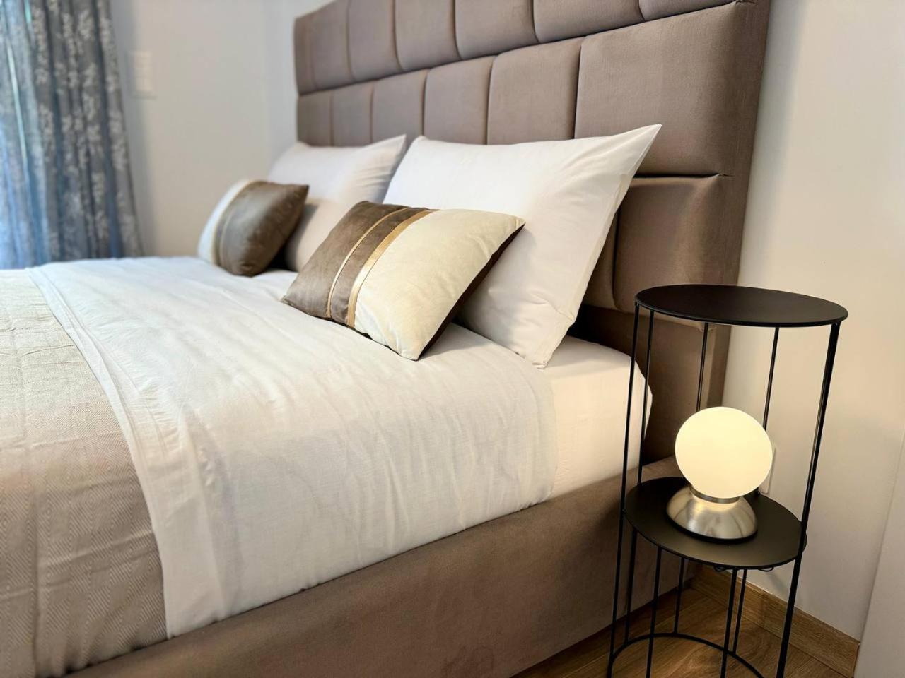 Lux Residence Ampelokipi アテネ エクステリア 写真